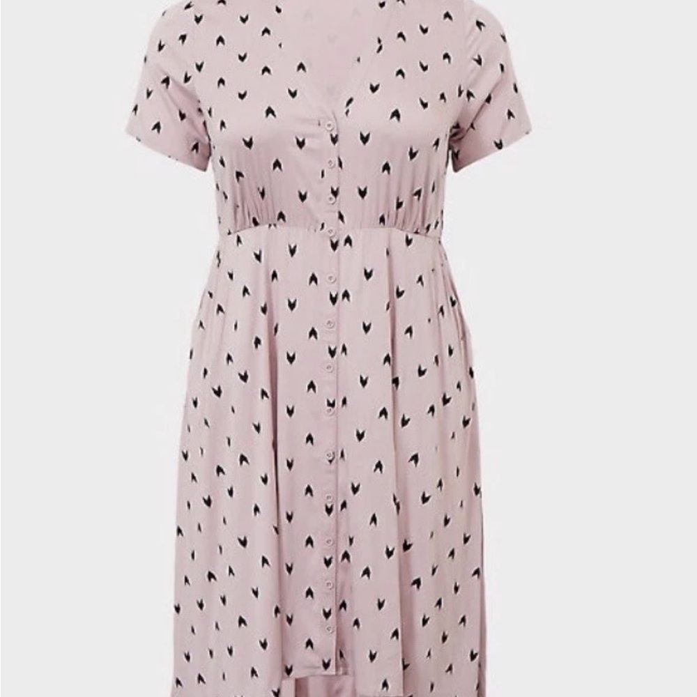 Torrid 2X Blush Pink Midi Dress with Chevron designs.